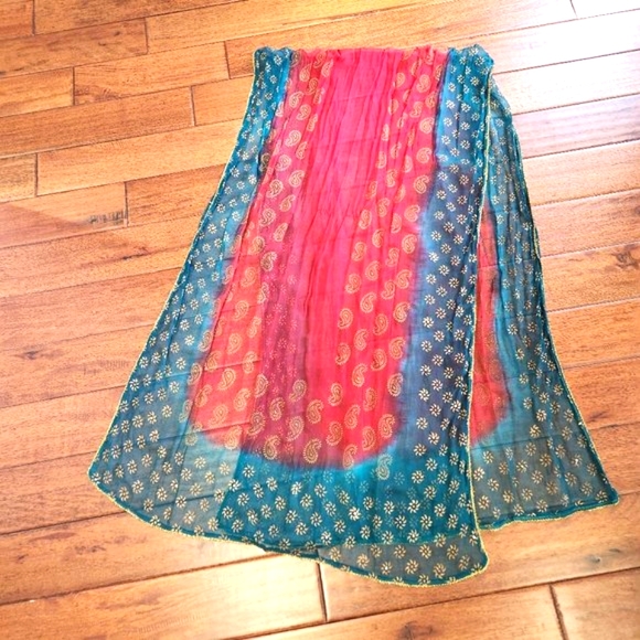 Fancy Indian suit - Picture 9 of 11